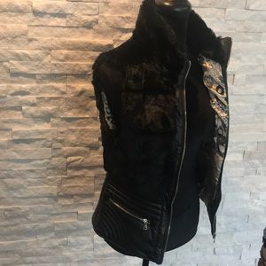 Faux fur/leather black zipper vest